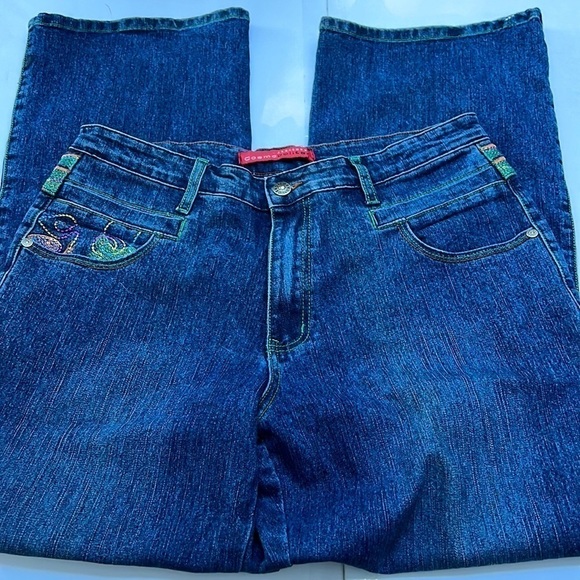 Cosmopolitan Jeanswear embroidered mom jeans size 12 P - Picture 1 of 9